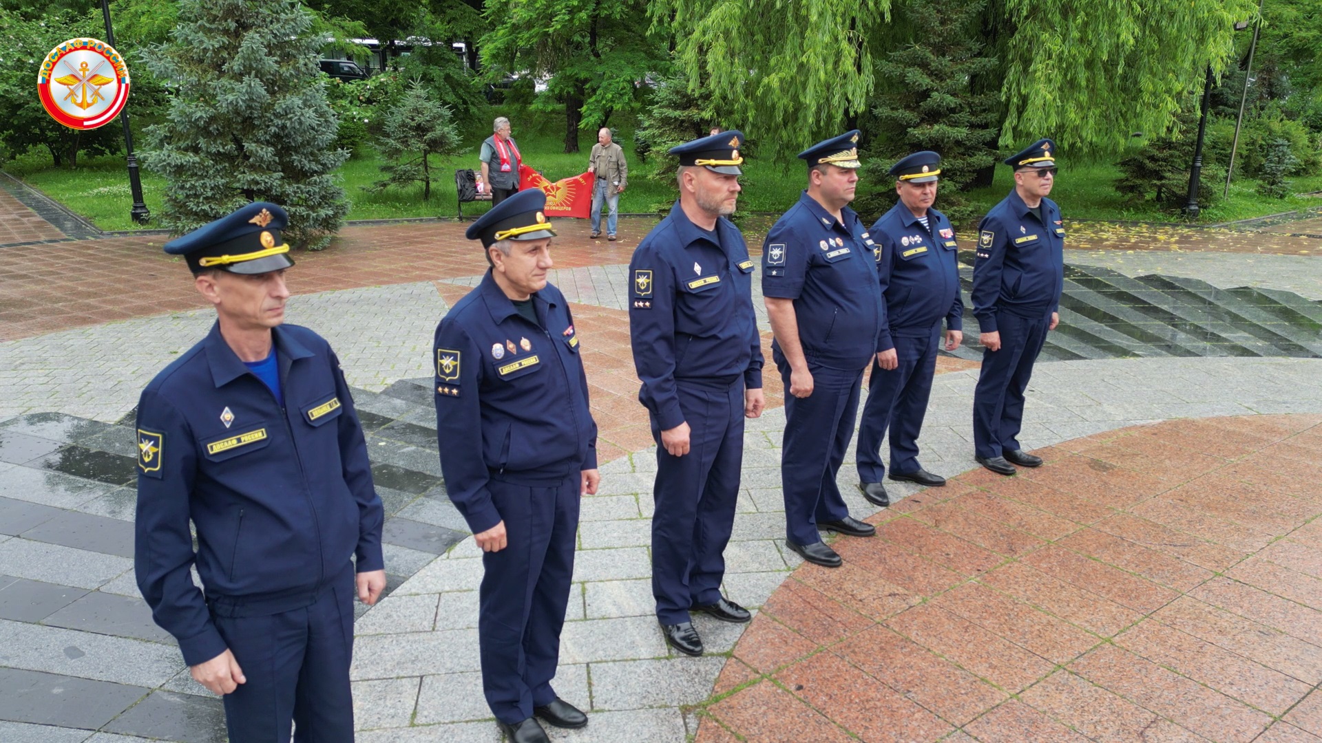 Возложение цветов в День памяти и скорби на мемориалах во Владивостоке